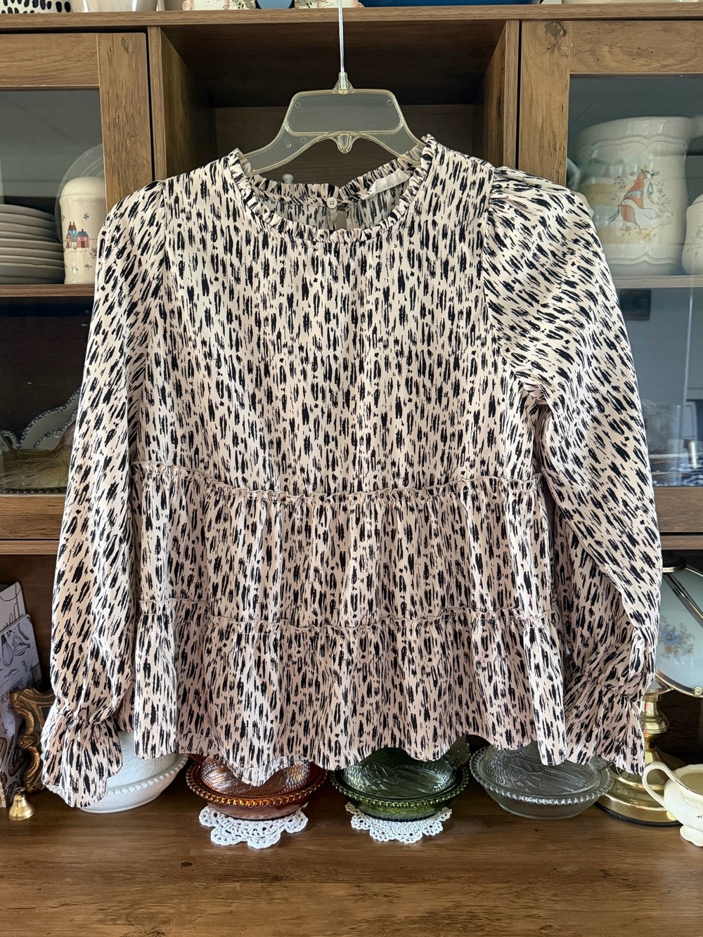 New In Womens Black & Cream Printed Long-Sleeve Peplum Top